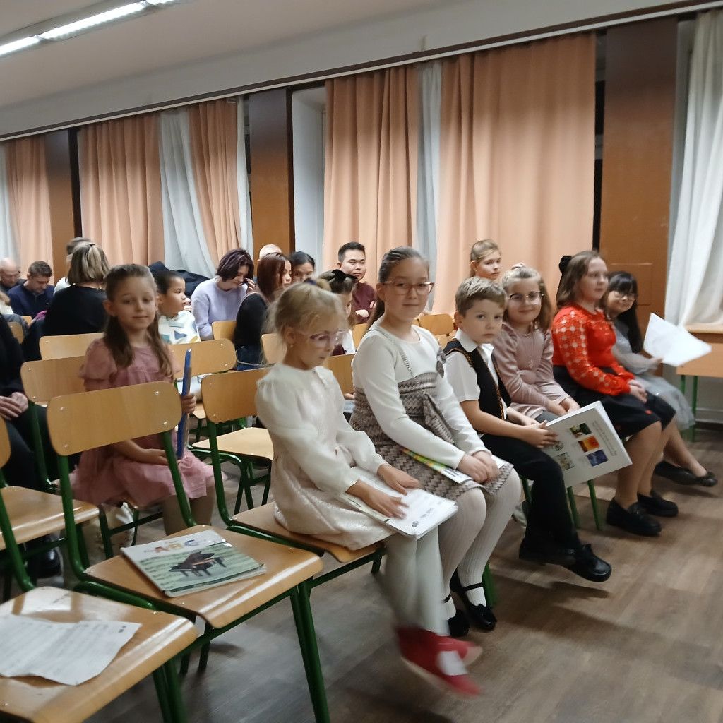 2024.12.12 Legkisebbek Karácsonyi műsora az Eötvösben