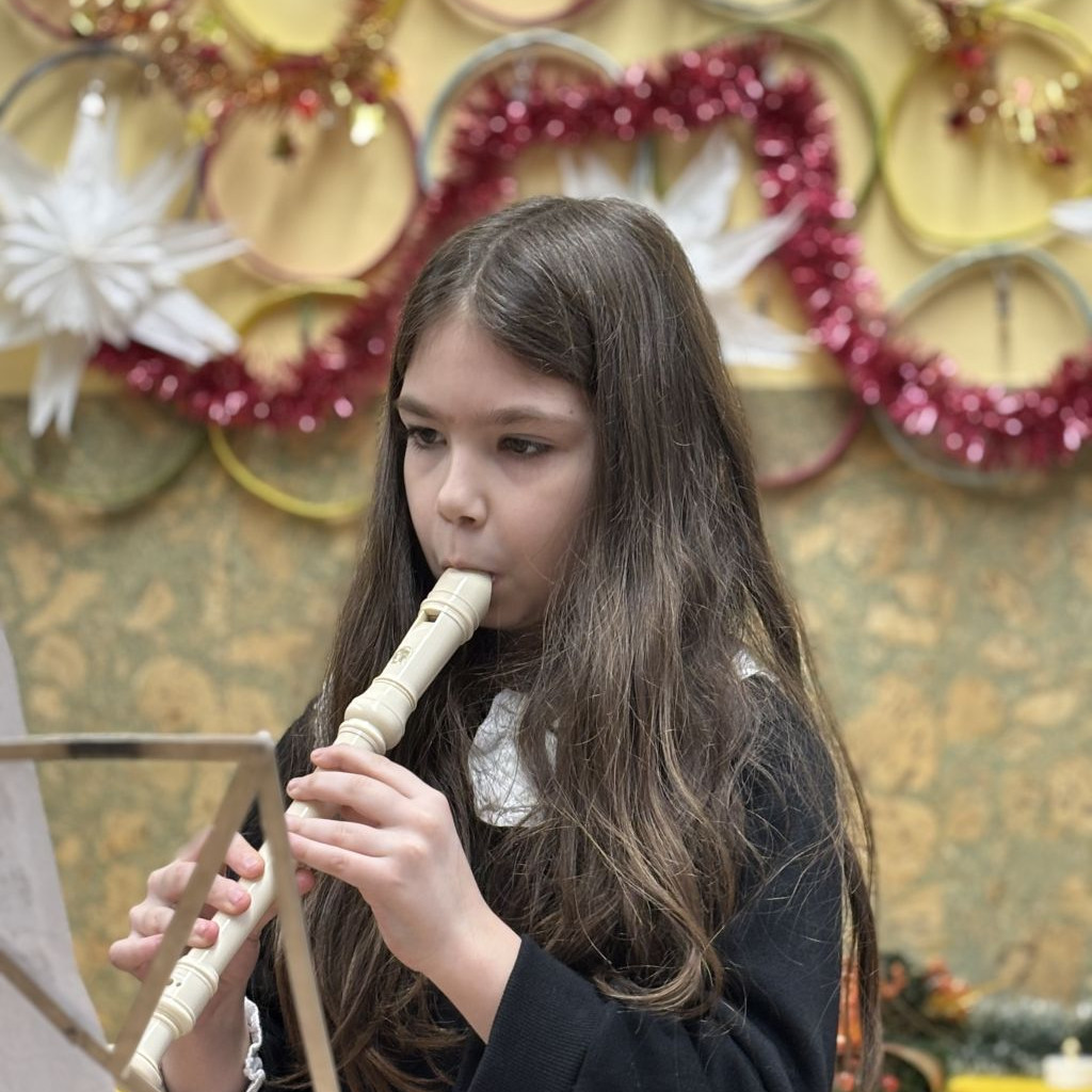2025.12.15 Karácsonyi előadás furulyás növendékekkel a Bársonyban